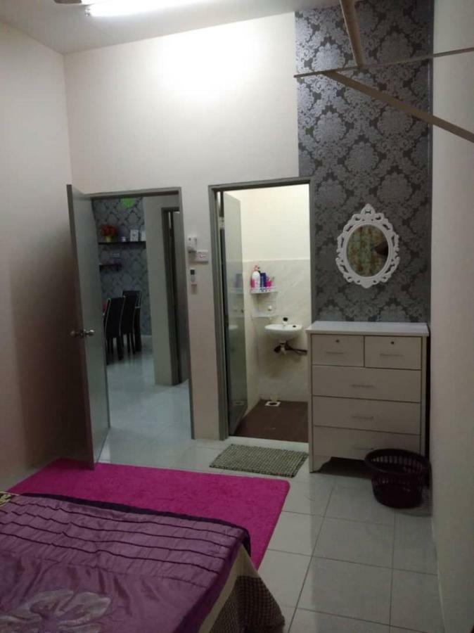 Zah'Ra Homestay Kuala Lipis Extérieur photo